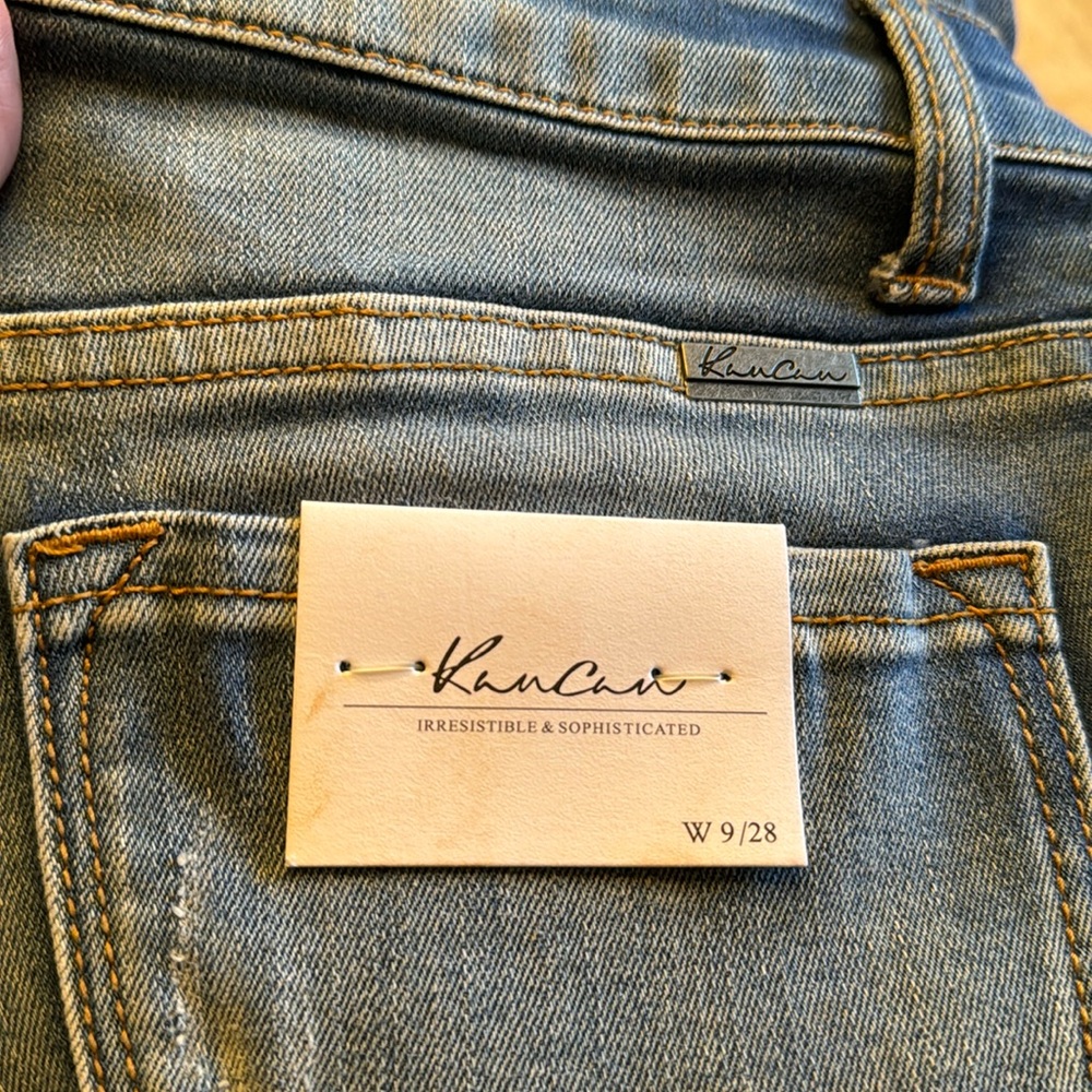 KanCan women’s jeans size 9/28 skinny jeans